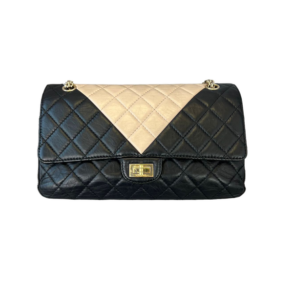 Chanel 2.55 Shoulder bag 383676