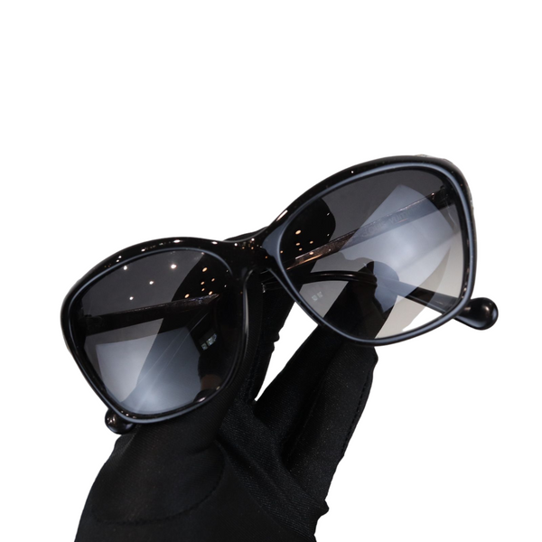 Louis Vuitton My Monogram Square Sunglasses Black Acetate & Metal. Size W