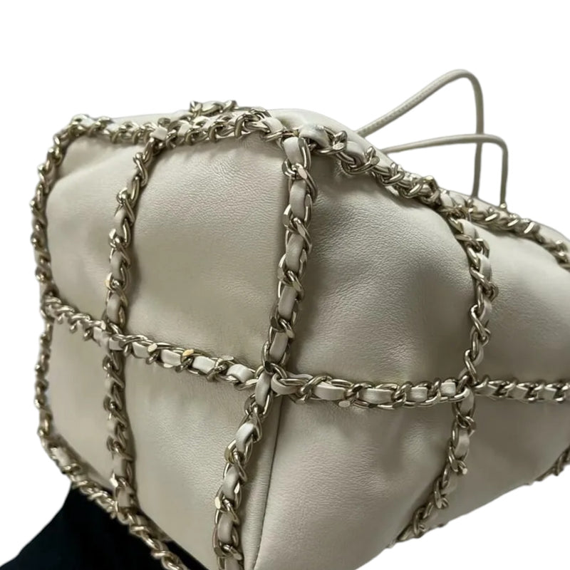 Chain Bucket Drawstring Lambskin White GHW