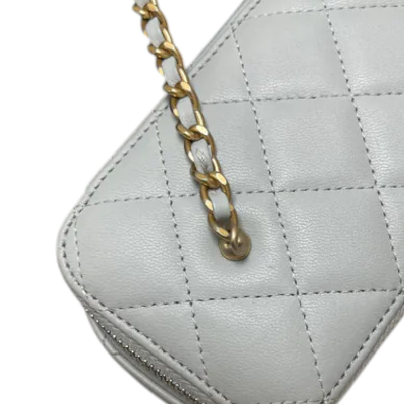 Pearl Crush Vanity Case With Chain Small Lambskin Light Grey GHW