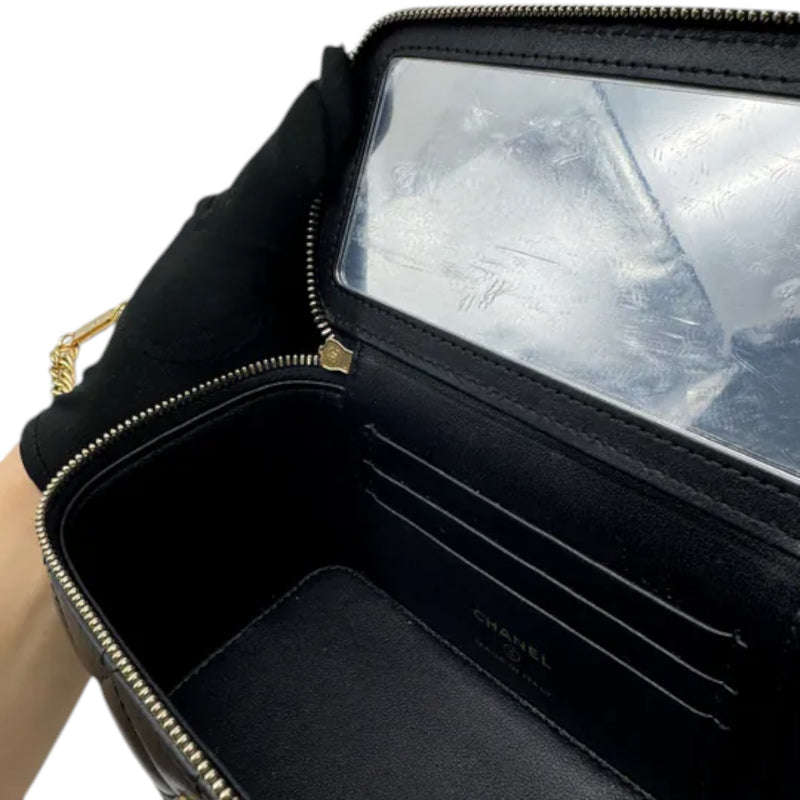 Vanity Case With Chain Lambskin Quilted Black GHW