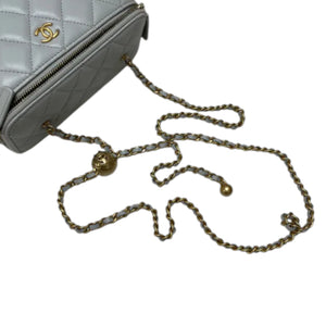 Pearl Crush Vanity Case With Chain Small Lambskin Light Grey GHW