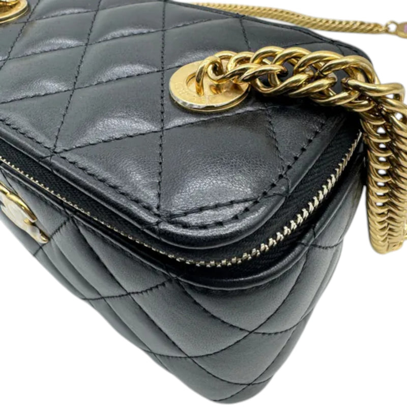 Vanity Case With Chain Lambskin Quilted Black GHW