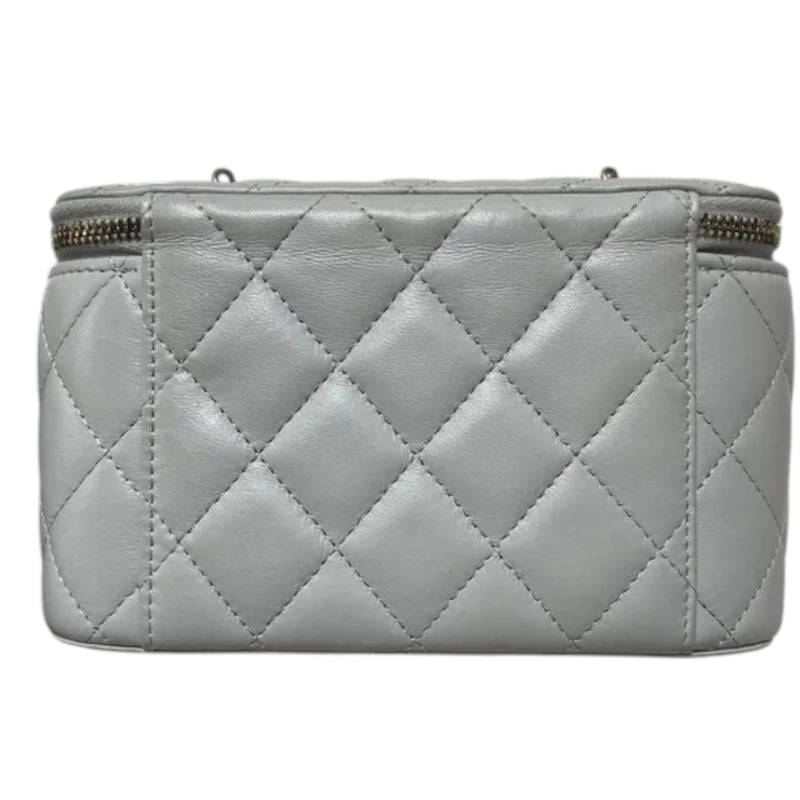 Pearl Crush Vanity Case With Chain Small Lambskin Light Grey GHW