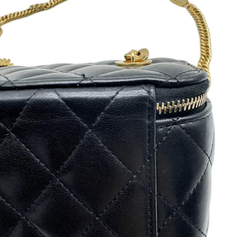 Vanity Case With Chain Lambskin Quilted Black GHW