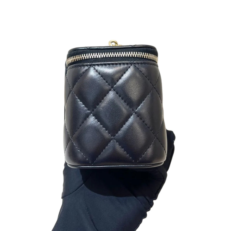 Vanity Case With Chain Lambskin Quilted Black GHW