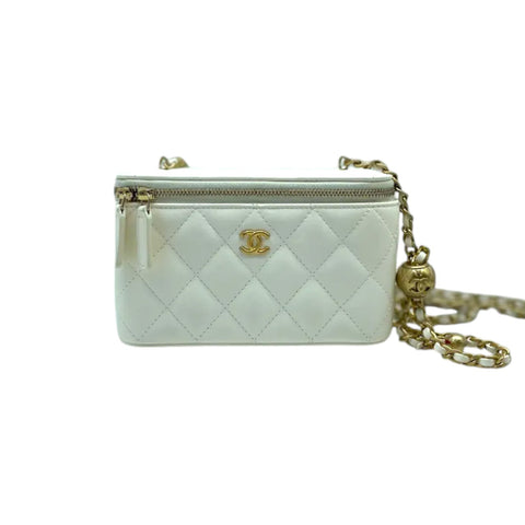 Medium Flap in White Quilted Lambskin Leather with Resin Bi-Colour Chain