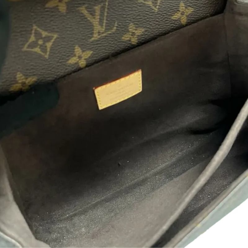Louis Vuitton Pochette Metis Shiny Epi Leather With Reverse
