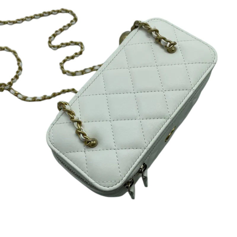 Vanity Case With Chain Pearl Crush Small Lambskin White GHW