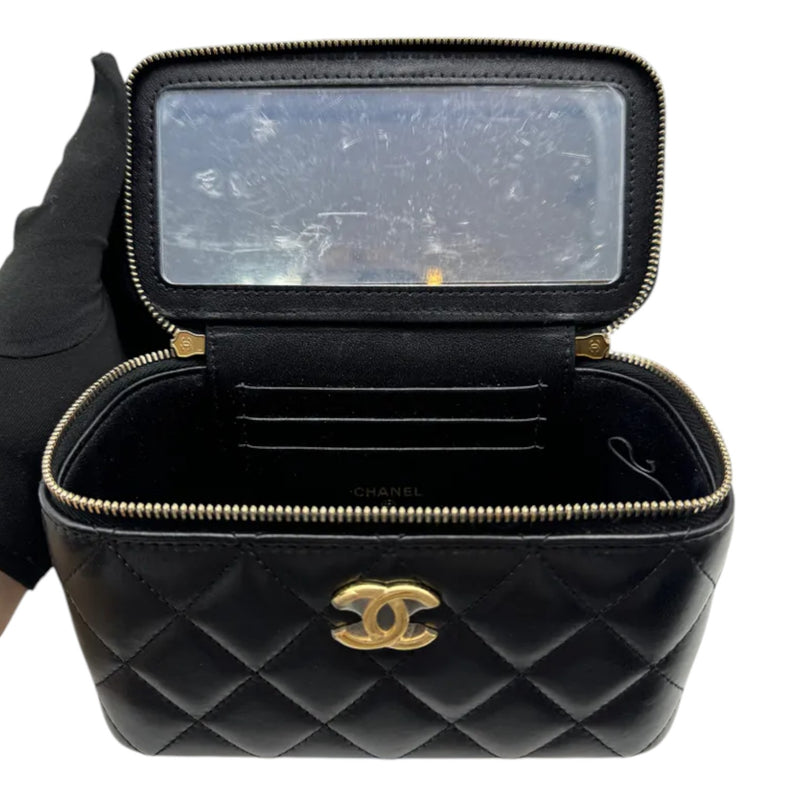 Vanity Case With Chain Lambskin Quilted Black GHW