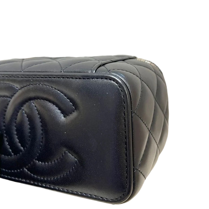 Vanity Case With Chain Lambskin Quilted Black GHW