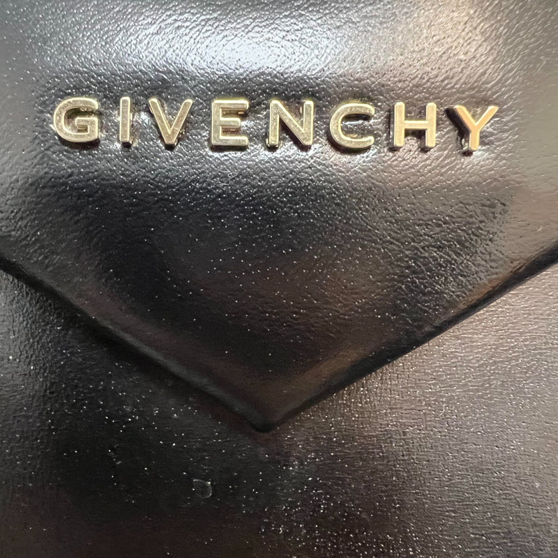 Antigona Medium Shiny Calfskin Black GHW