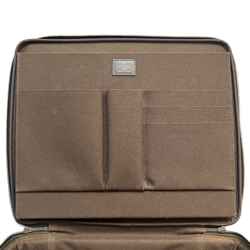 Briefcase Taiga Leather Brown SHW