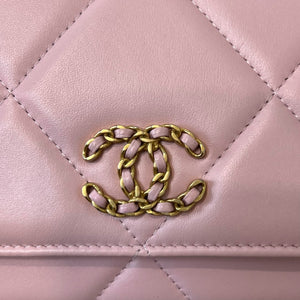 19 Wallet On Chain WOC Lambskin Light Pink MHW