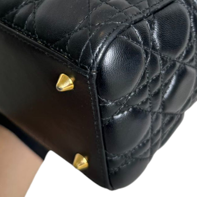 Lady Dior Medium Lambskin Cannage Black GHW