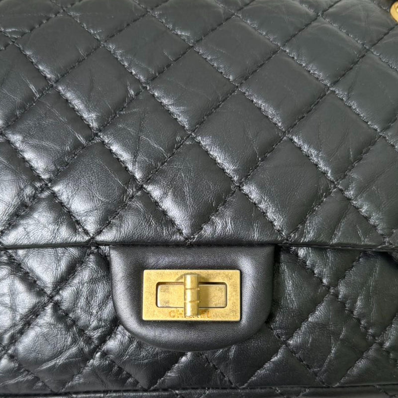 2.55 Reissue 225 Flap Aged Calfskin Quilted Black GHW