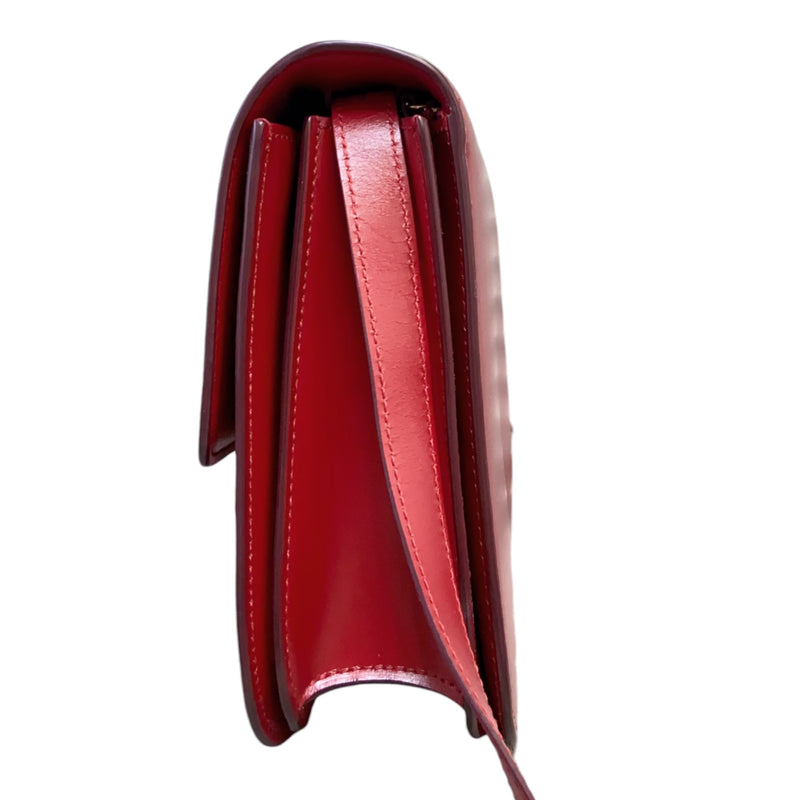 Classic Box Flap Medium Box Calfskin Red GHW