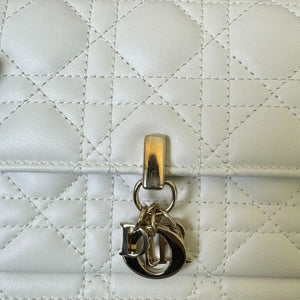 Miss Dior Chain Pouch Lambskin White GHW