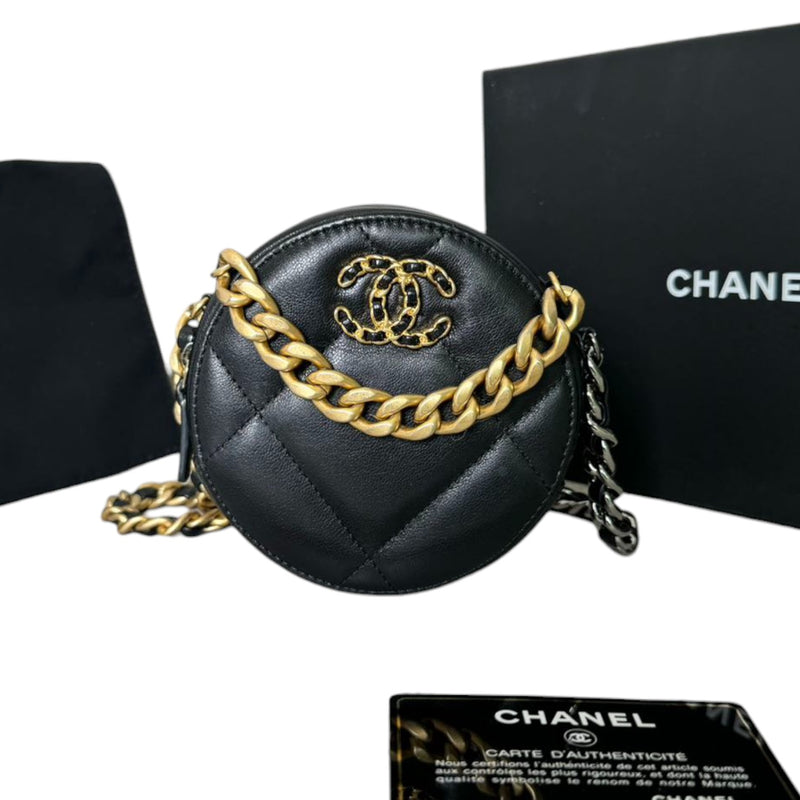 19 Round Clutch With Chain Mini Lambskin Black MHW