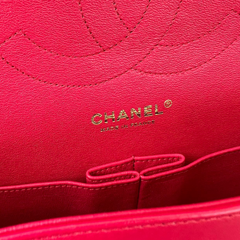 Jumbo Classic Flap Red Lambskin Quilted GHW