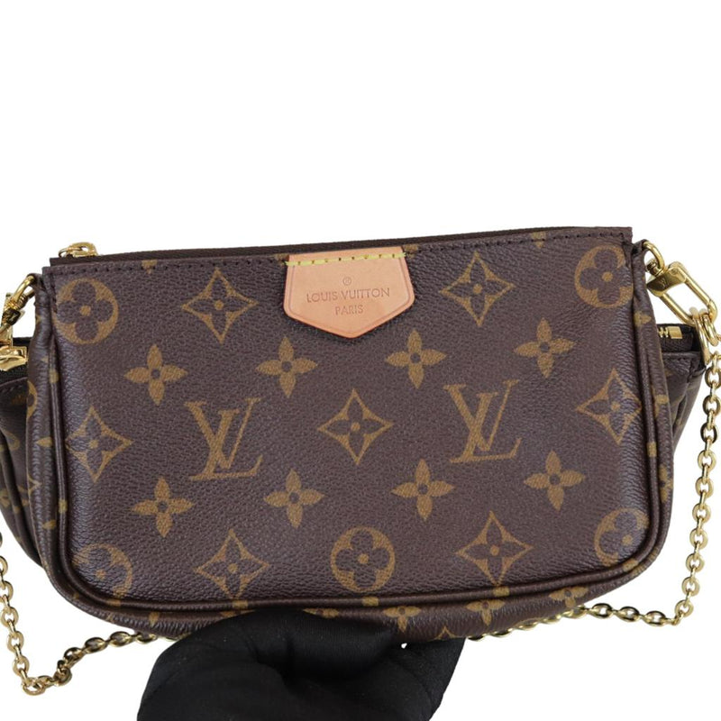 Anyone know the name of this vintage LV bag? I thought it was a Pochette  Cite but this bag's strap looks much longer : r/Louisvuitton