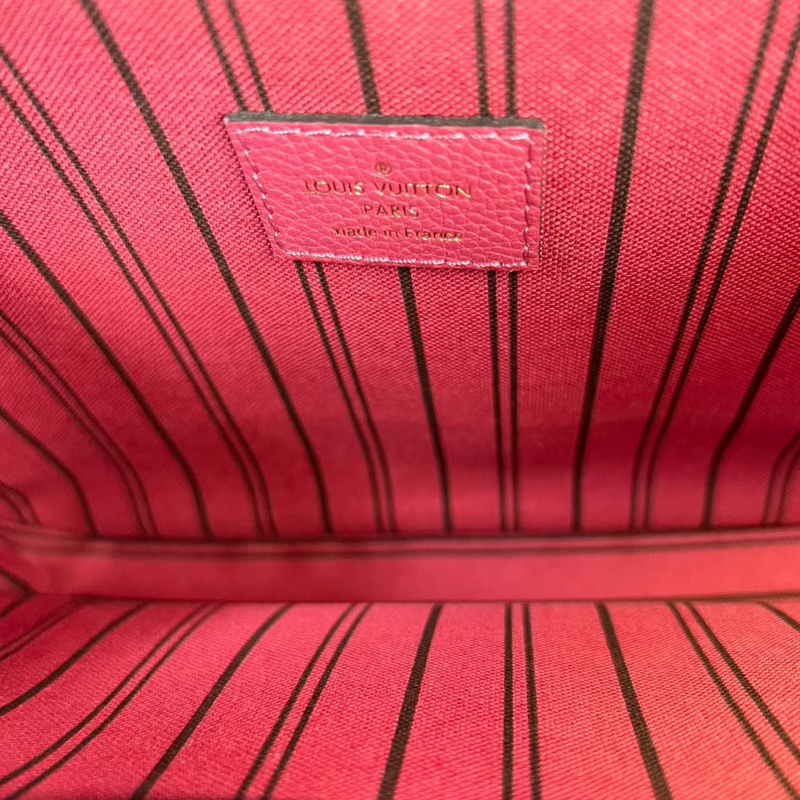 Louis Vuitton Rose Bruyere Monogram Empreinte Leather Pochette Metis Bag -  Yoogi's Closet