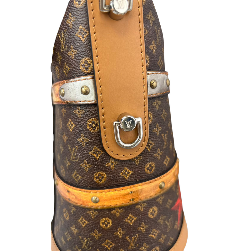 Louis Vuitton - Noir crocodilien brillant Capucines Mini bag ($20,500)