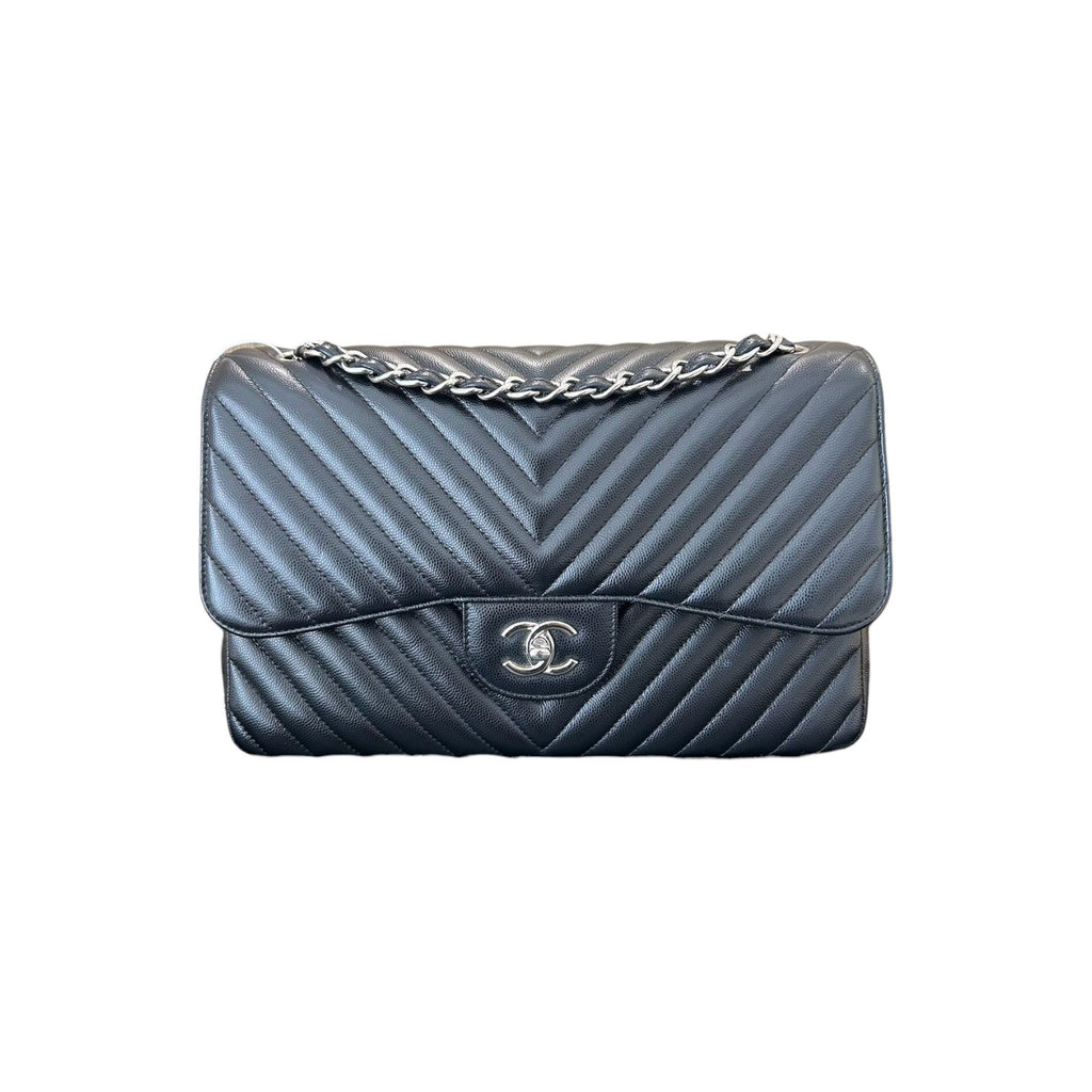 Jumbo Double Flap Caviar Chevron Quilted Black SHW