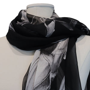 Skull Scarf Silk Black Ivory