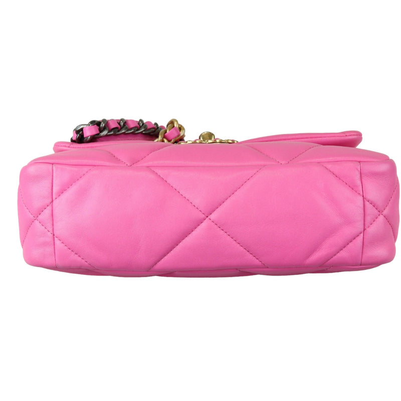 19 Flap Small Lambskin Quilted Pink MHW
