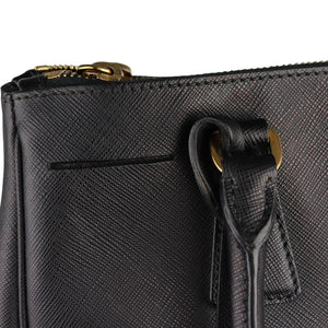 Galleria Double Zip Tote Small Saffiano Black GHW