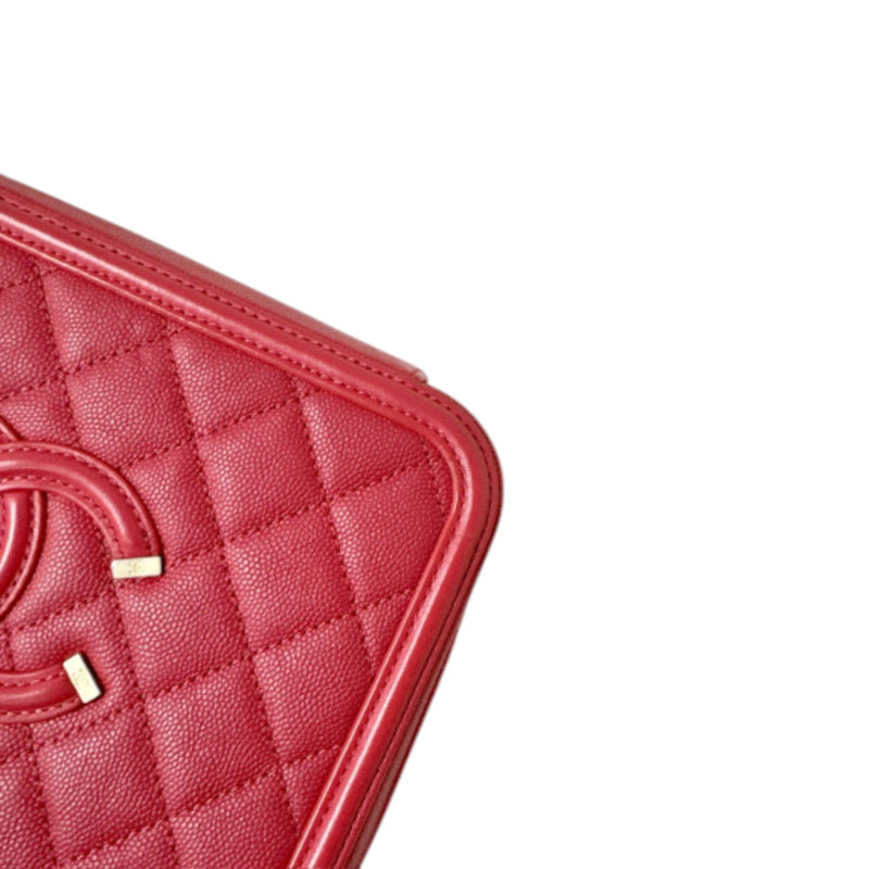 CC Filigree Vanity Case Medium Caviar Quilted Red GHW