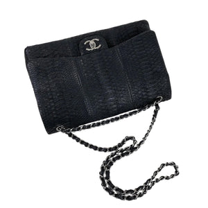 Maxi Double Flap Matte Python Black SHW