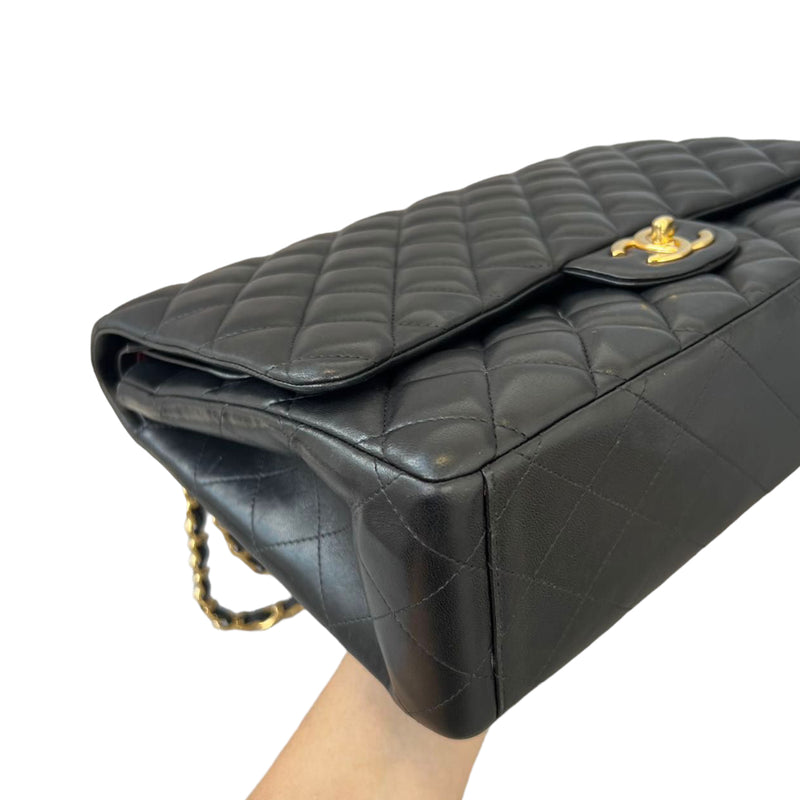 Double Flap Maxi Lambskin Black GHW