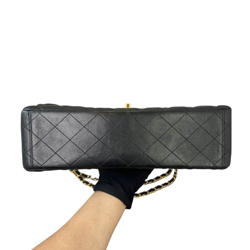 Double Flap Maxi Lambskin Black GHW