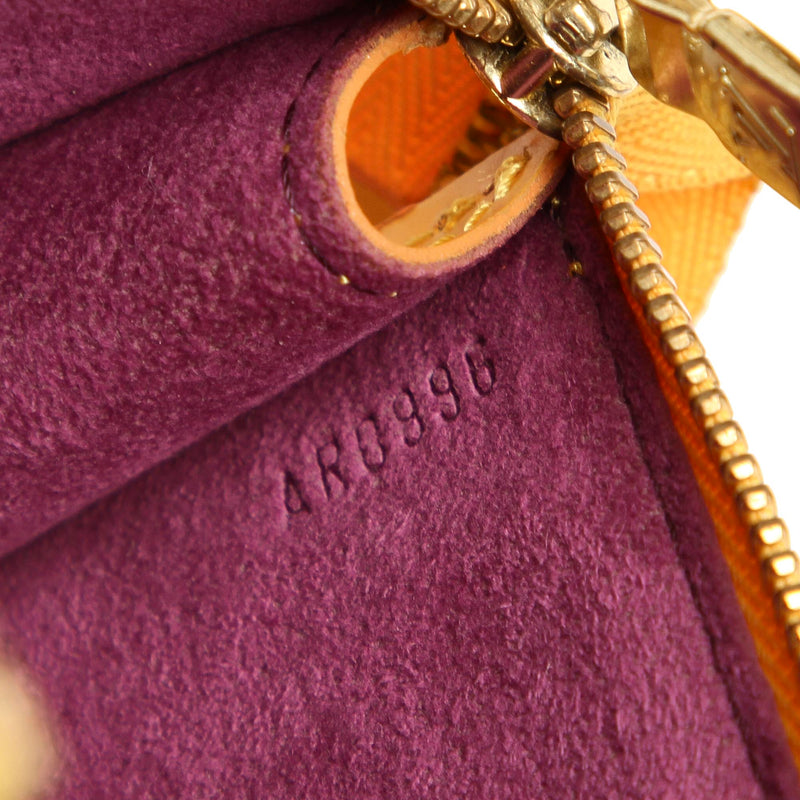 Louis Vuitton Green Epi Pochette Accessoires Leather ref.394153 - Joli  Closet