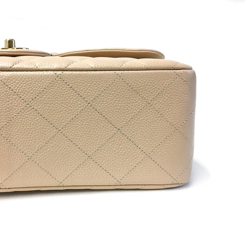 Double Flap Jumbo in Beige Caviar Leather