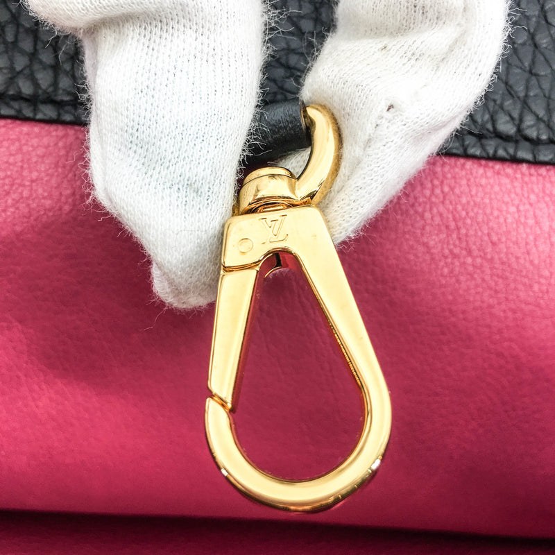 Louis Vuitton Ombre Capucines MM - Black Totes, Handbags - LOU204713