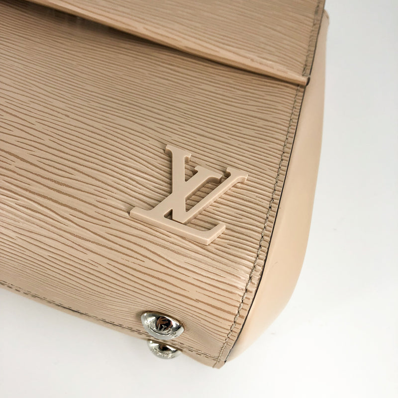Louis Vuitton Dune Cluny BB Bag W/ Bandeau – The Closet