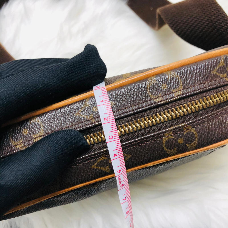 Authentic pre-owned Louis Vuitton Pochette Gange bum bag – Little