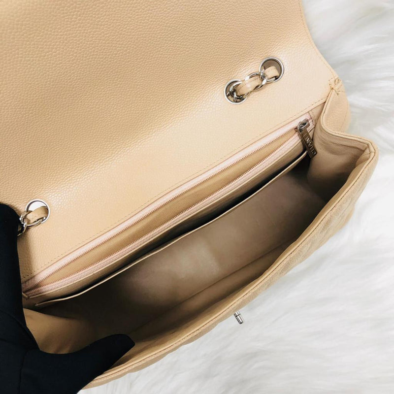 Jumbo Single Flap in Beige Caviar with SHW