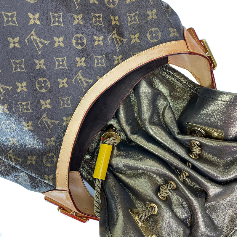 LOUIS VUITTON Kalahari GM Monogram Canvas Shoulder Handbag TT2784