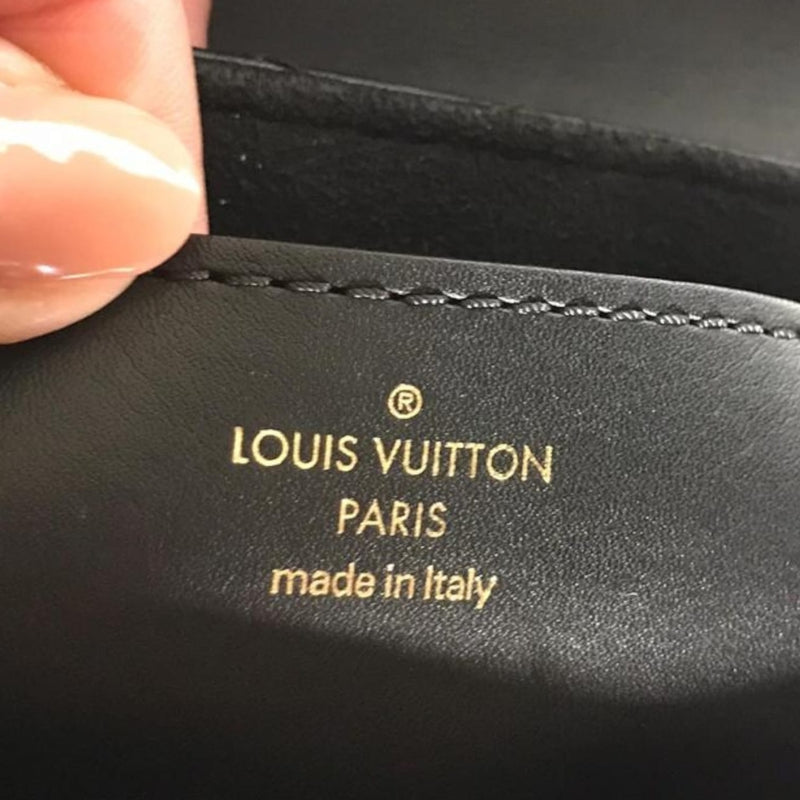 Louis Vuitton New Wave Multi Pochette Calfskin Black GHW
