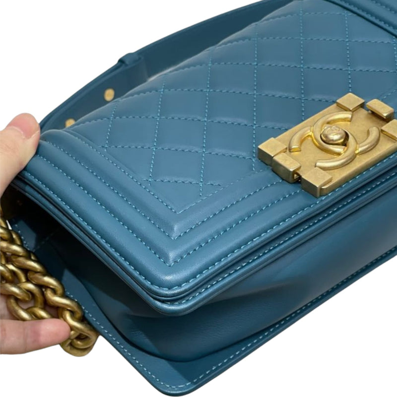 Small Boy Chanel Zipped Wallet
