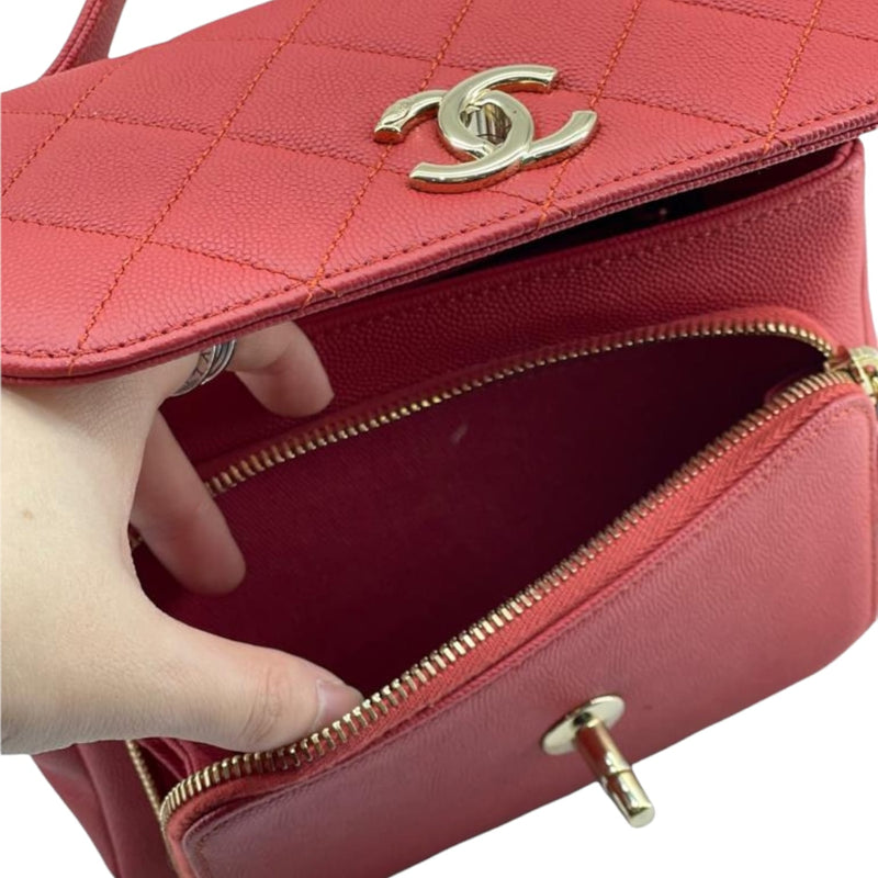 CHANEL Business Affinity Camera Case Pink Caviar with Gold