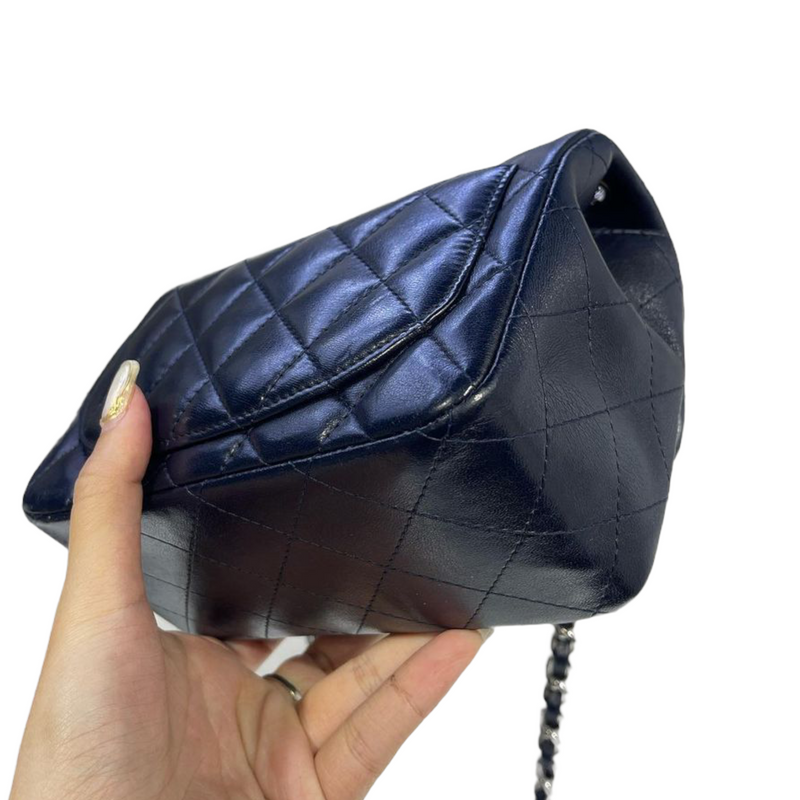 Chanel Pre-owned Crocodile Quilt Double Flap Shoulder Bag - Blue