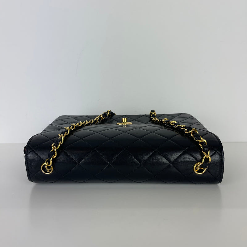 Vintage Flap Lambskin Black GHW