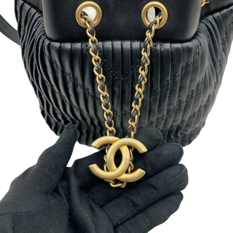 Coco Pleats Drawstring Bucket Black