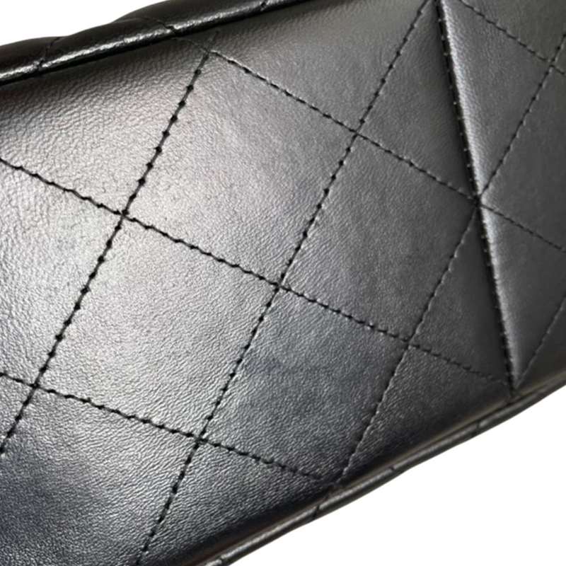 Classic Flap Jumbo Lambskin Black GHW