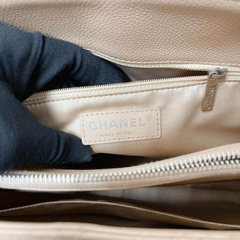 CHANEL Caviar Quilted Grand Shopping Tote GST Beige Clair 1272132